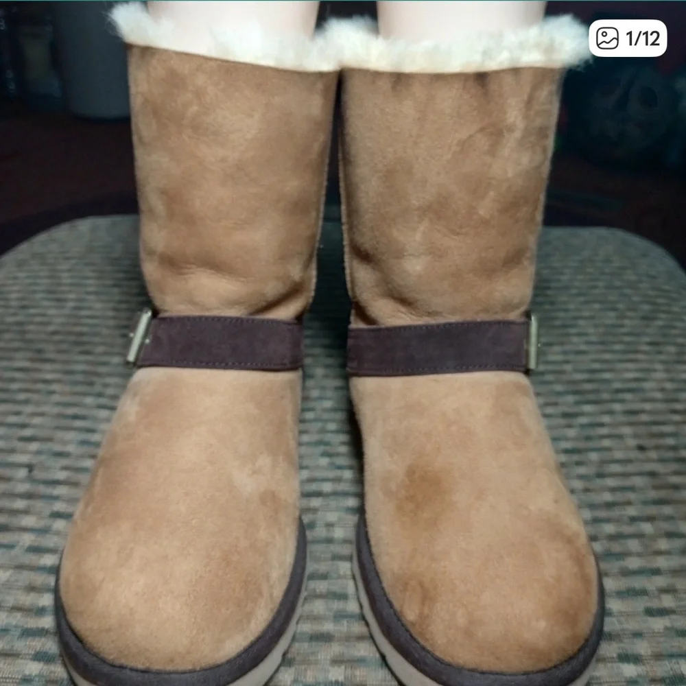 UGG Chestnut & Chocolate Shearling Brown Suede Women's Boots 8 Zip Buckle